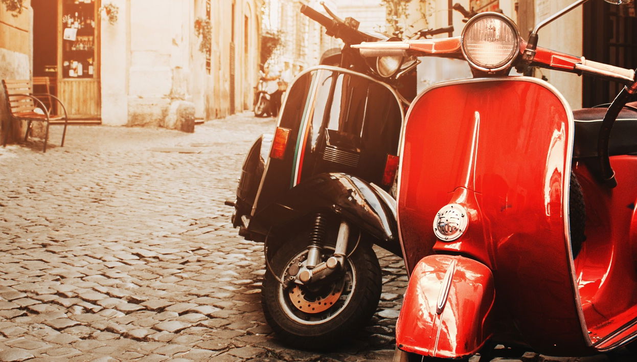 Tour di Bologna in vespa
