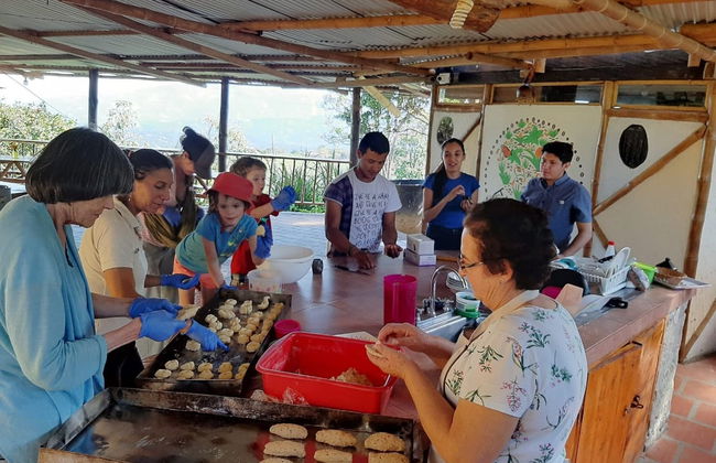 Taller de pan y tortas en la finca Tierra Activa - Foto 1