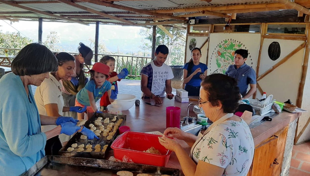 Taller de pan y tortas en la finca Tierra Activa - Foto 1