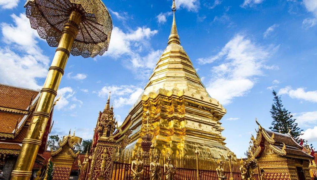 Doi Suthep y Wat Pha Lat al amanecer – Excursión de medio día - Foto 1