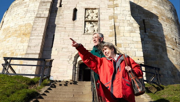 Entrada a Clifford's Tower - Foto 2