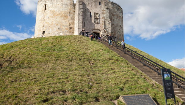 Entrada a Clifford's Tower - Foto 3