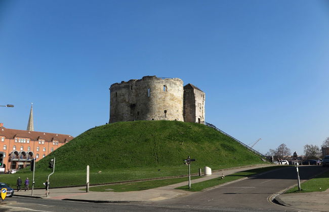 Entrada a Clifford's Tower - Foto 2