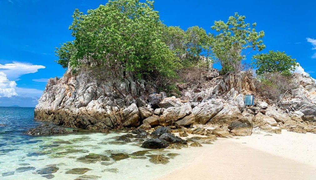 Excursión de medio día a las 3 islas Koh Kai en lancha rápida: Kai Nui, Kai Nok y Kai Nai - Foto 1