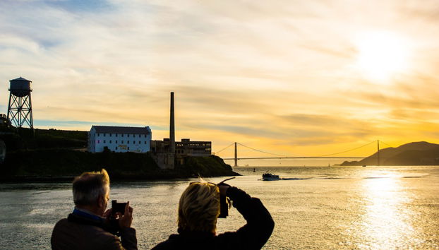 San Francisco Bay Sunset Cruise - Photo 3