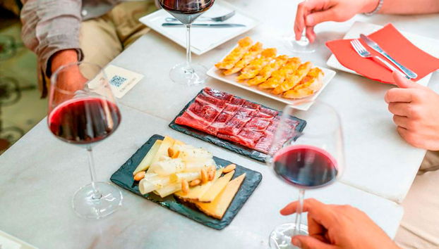 Passeio pelo Born com jantar de tapas e espetáculo de flamenco - Foto 5
