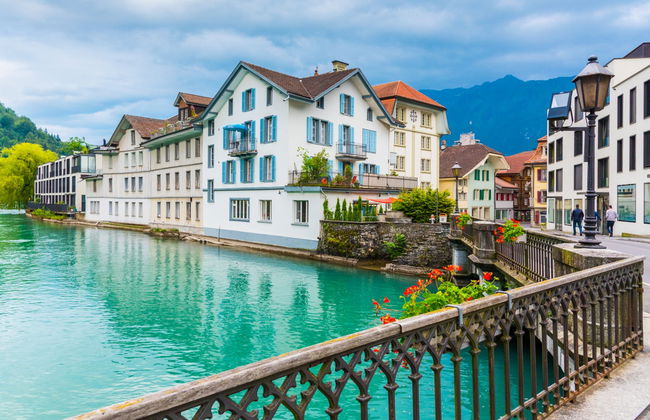 Excursão a Interlaken no Trem Verde dos Alpes suíços - Foto 2