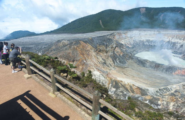 Excursión al Parque Nacional Volcán Poás - Foto 2