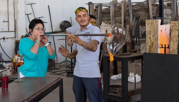 Avvistamento di balene + Visita a una fabbrica di vetro - Foto 3