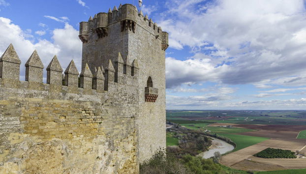Tour teatralizado por el castillo de Almodóvar del Río - Foto 3