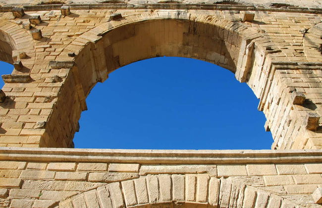 Excursion à Saint-Rémy, au Pont du Gard et aux Baux-de-Provence - Photo 2