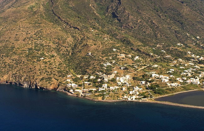 Salina Excursion - Photo 2