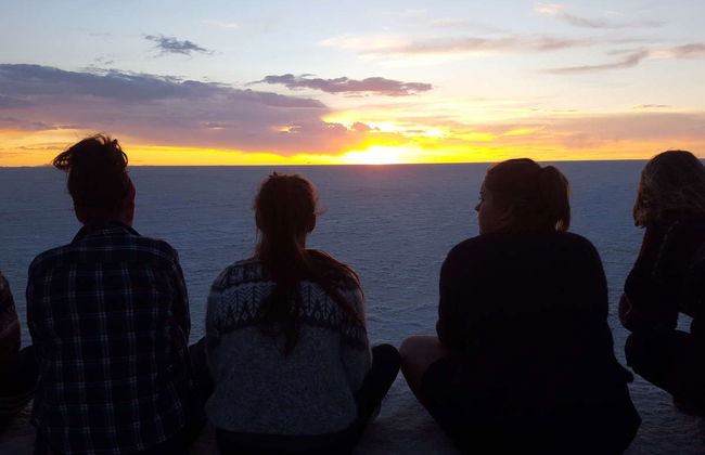 Excursión privada al salar de Uyuni al amanecer - Foto 3