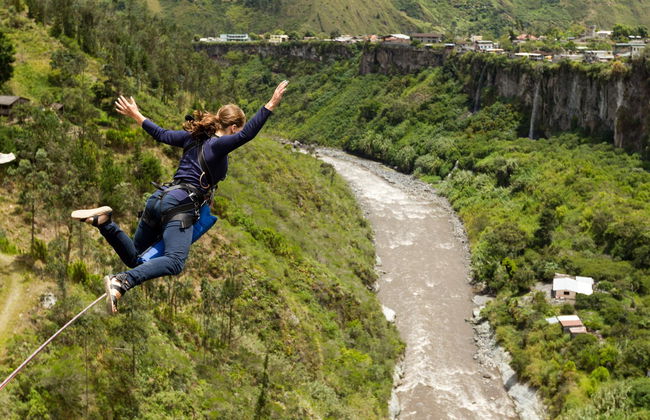 Bungee jumping em Baños de Agua Santa - Foto 2