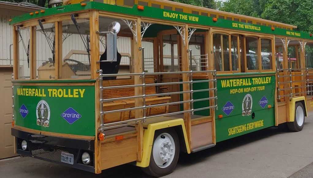 Portland Waterfalls Hop-On Hop-Off Trolleybus - Photo 1