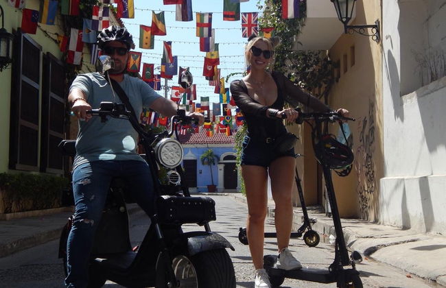 Tour en patinete por Cartagena - Foto 2