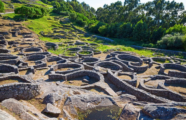 Tour privado por el castro de Santa Tecla - Photo 1