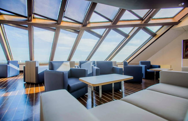 Ferry a Menorca con Baleària desde Alcudia - Foto 3