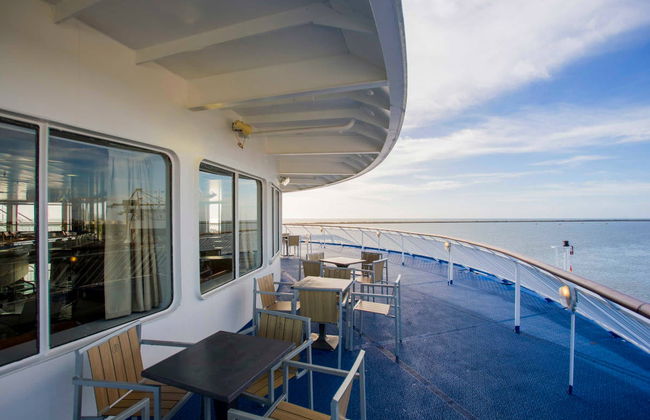 Ferry a Menorca con Baleària desde Alcudia - Foto 4