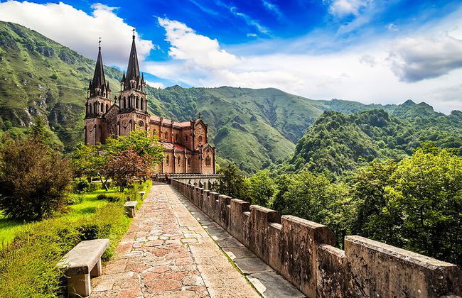 Tour a Lagos de Covadonga, Cangas de Onís e Lastres da Oviedo - Foto 7