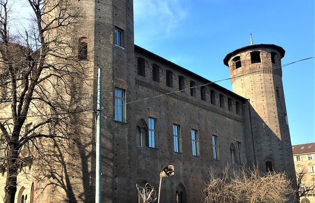 Torino barocca: esplora Piazza Castello con un tour audio autoguidato - Foto 7