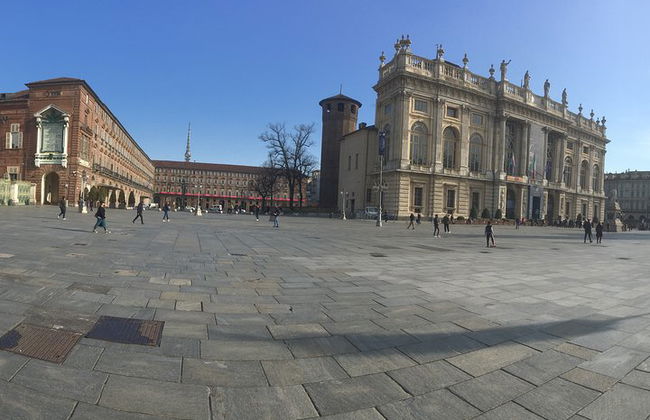 Torino barocca: esplora Piazza Castello con un tour audio autoguidato - Foto 22