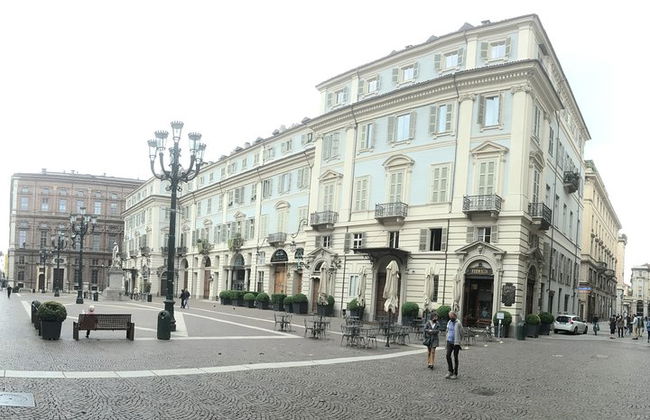 Torino barocca: esplora Piazza Castello con un tour audio autoguidato - Foto 19