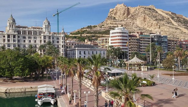 Traslado privado desde Jávea al aeropuerto de Alicante – Elche (ALC) - Foto 3