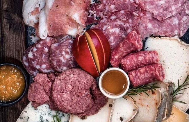 Tour del mercato di Torino e autentico aperitivo italiano a casa di un locale - Foto 6