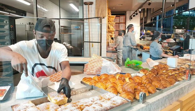 Tour del mercato di Torino e autentico aperitivo italiano a casa di un locale - Foto 5