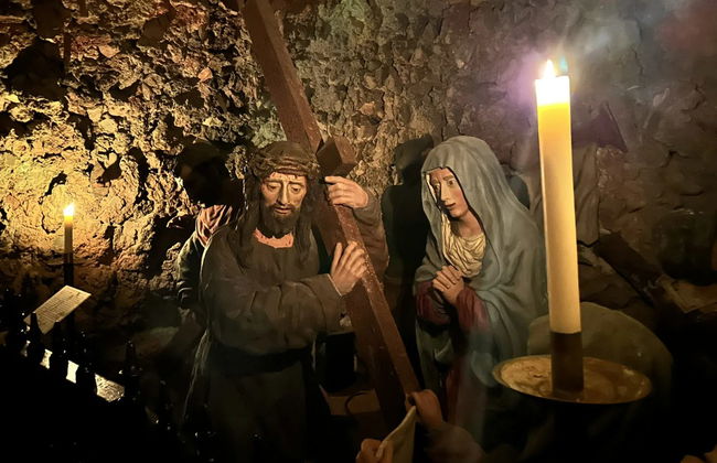 Visita guiada por el Museo Parroquial y la Cueva de los Judíos - Foto 4
