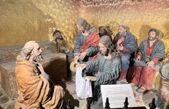 Visita guiada por el Museo Parroquial y la Cueva de los Judíos - Foto 6
