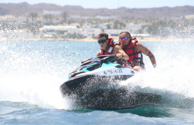 Tour en moto de agua por Corralejo y la isla de Lobos - Foto 2