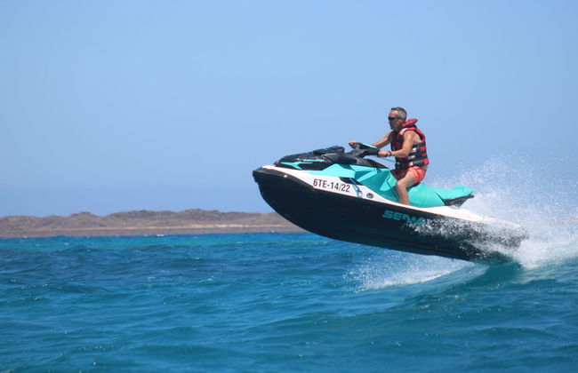 Tour en moto de agua por Corralejo y la isla de Lobos - Foto 5