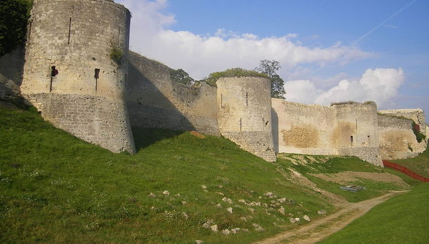 Entrada al castillo de Coucy - Foto 5