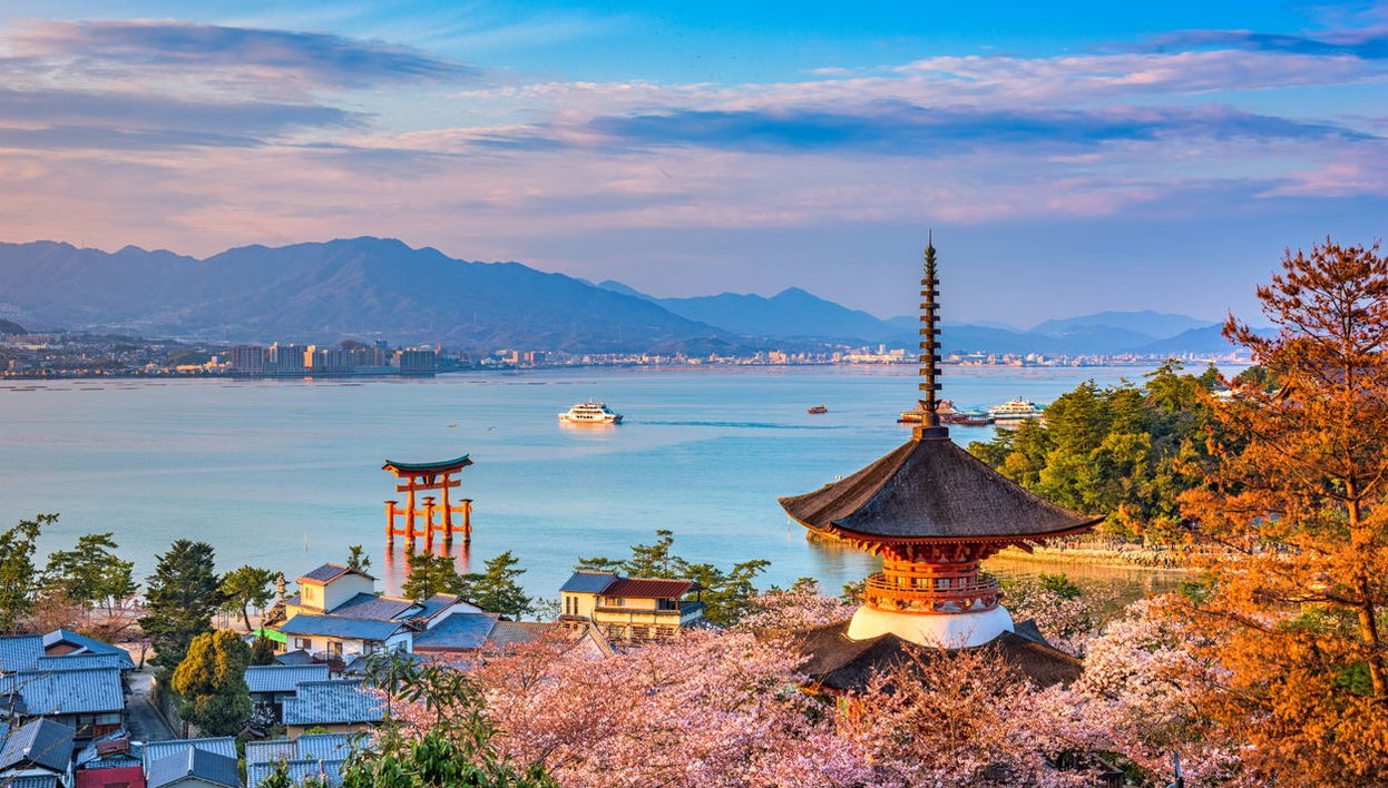 Hiroshima and Miyajima Tour - Foto 1