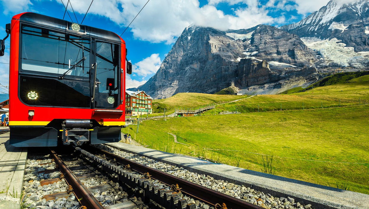From Grindelwald: Train or Cable Car to Jungfraujoch - Top of Europe - Foto 1