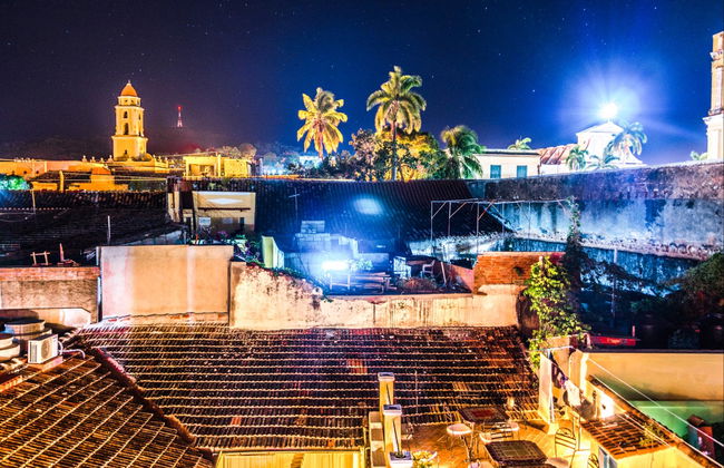 Free tour nocturno de bares por Trinidad - Foto 3