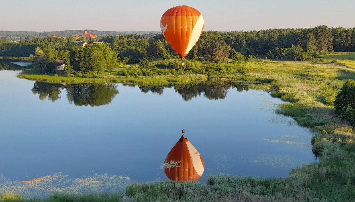 Trakai Hot Air Balloon Ride - Foto 1