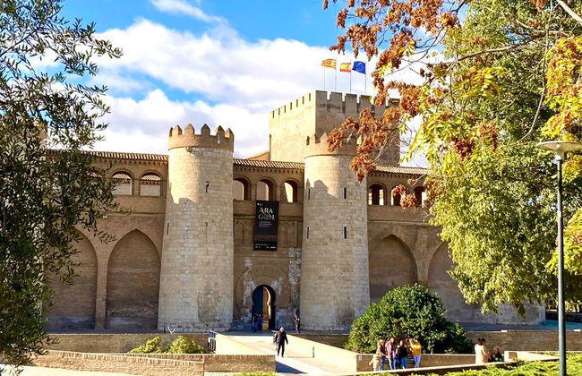 Visita guiada por el palacio de la Aljafería - Foto 8