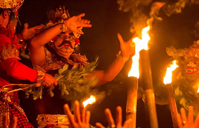 Spettacolo di danza kecak a Ubud - Foto 8