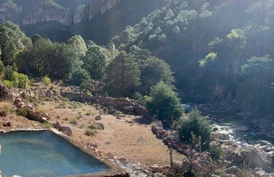 Hiking Through the Tararecua Canyon - Photo 6