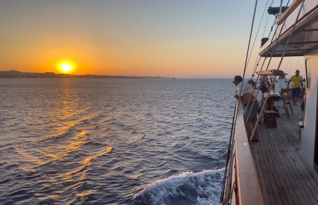 Balade en bateau au coucher du soleil à Protaras - Photo 4