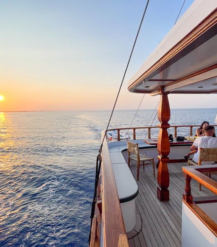 Foto de Paseo en barco al atardecer por Protaras