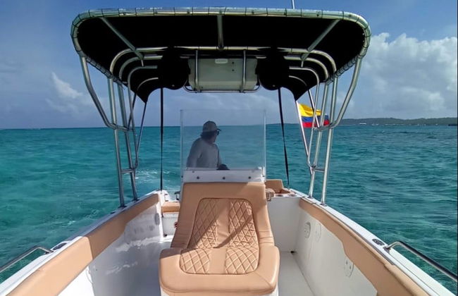Paseo privado en lancha por Cayo Acuario - Foto 3