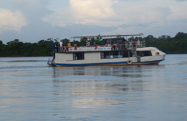 Paseo en barco al atardecer por Boa Vista - Foto 2