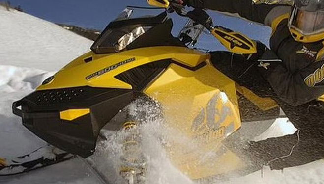 Balade en motoneige à Borovets