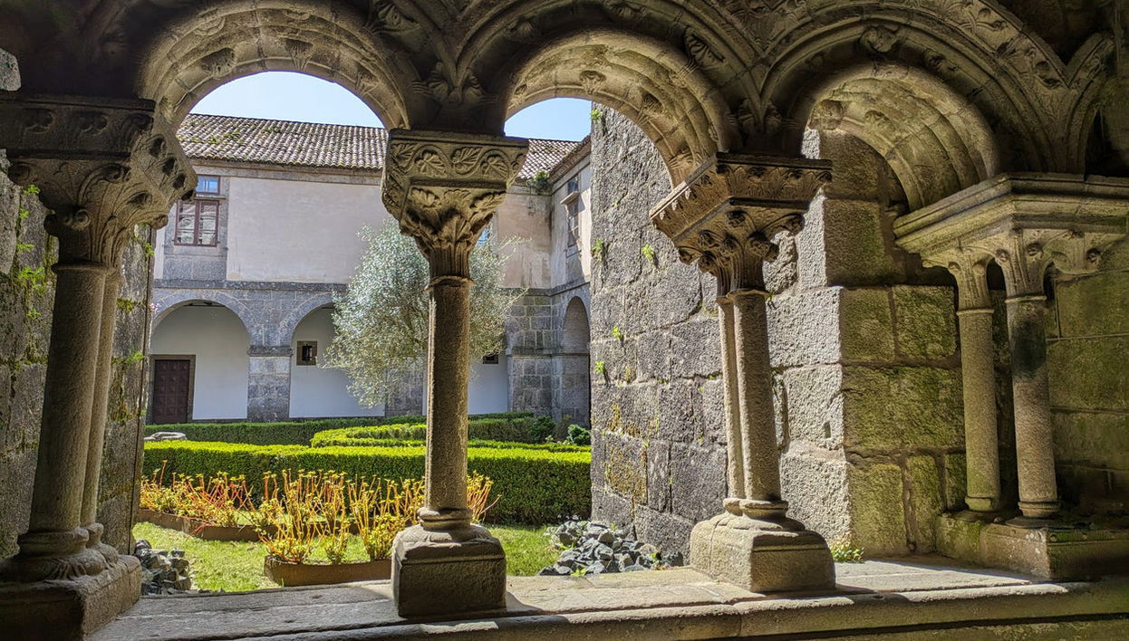 Tour of the City of Culture, Pazo de Rivadulla, & Church of Santa Maria - Photo 1