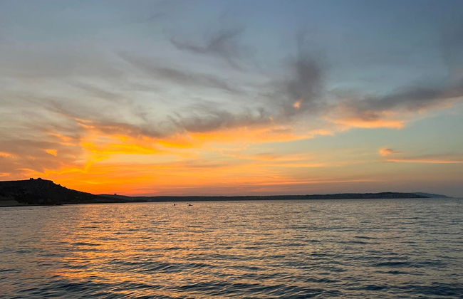 Paseo en barco al atardecer por Comino y la Laguna Azul - Foto 2