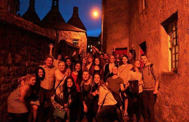 Edinburgh Pub Crawl - Photo 1